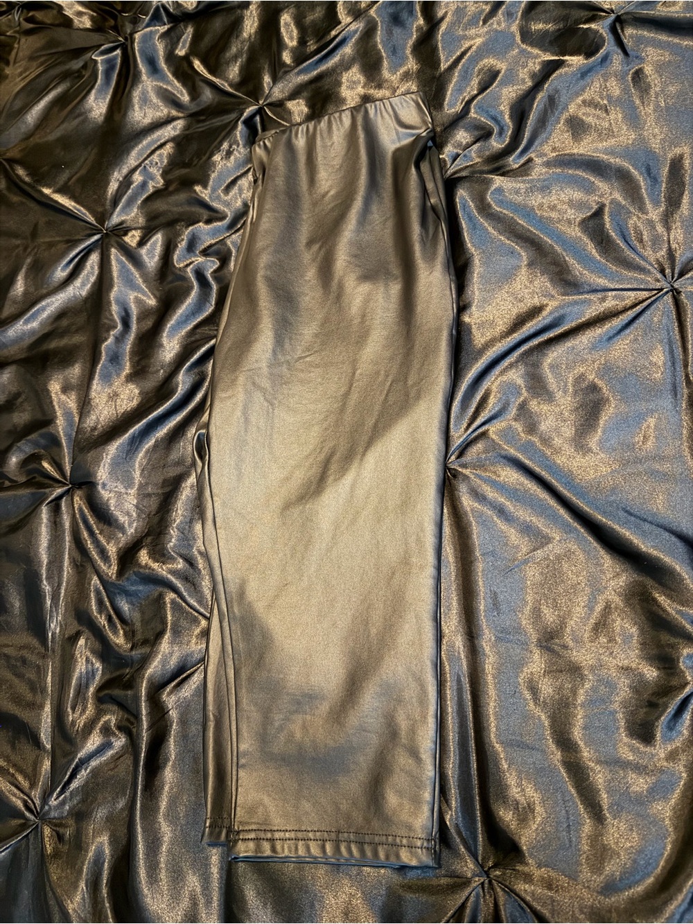 Faux Leather Capris NEW - Picture 5 of 7